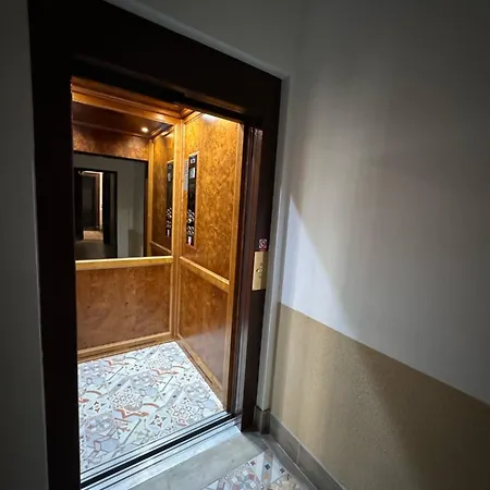 Arbes 14 - Mirror Of